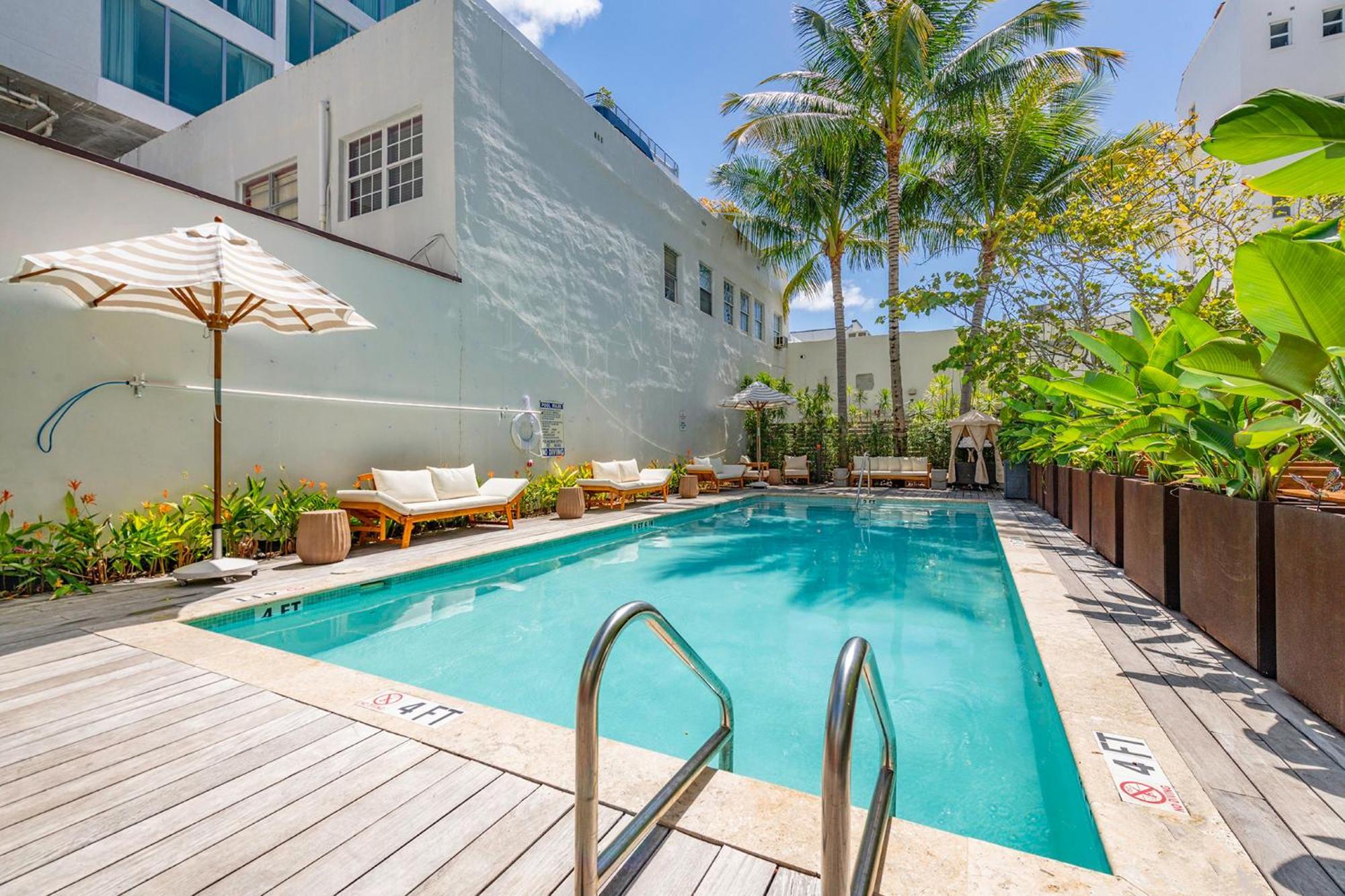 Global Luxury At The Variety Hotel 4*